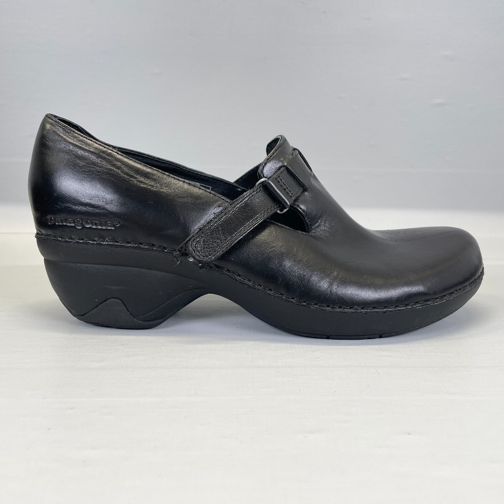 Patagonia Shoes‎ Womens Size 9 Black Leather Slip On Comfort Strap Casual Clogs